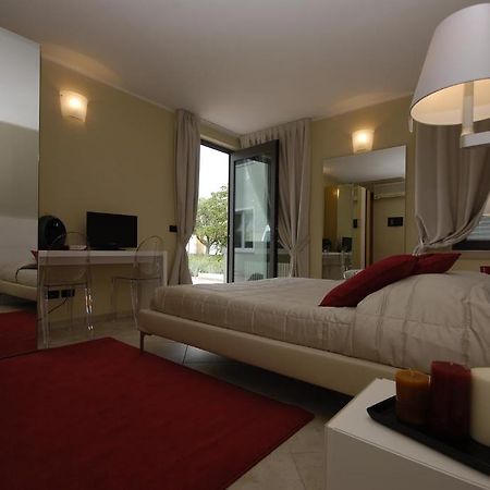 Relais Corte Bergamini Peschiera del Garda Cameră foto
