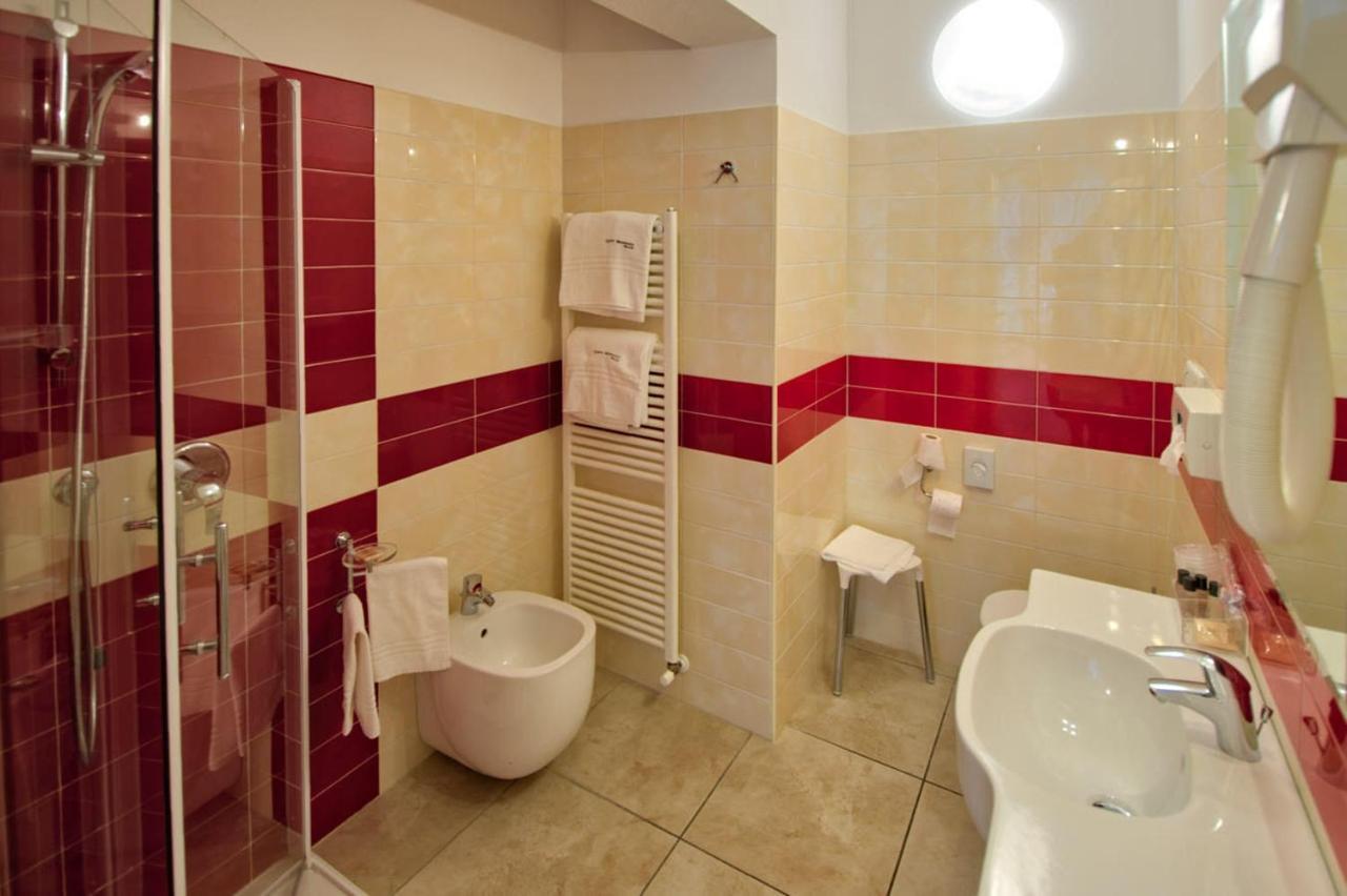 Relais Corte Bergamini Peschiera del Garda Exterior foto