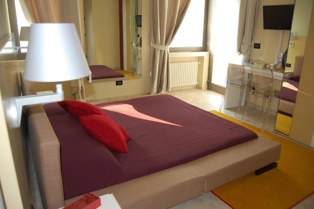 Relais Corte Bergamini Peschiera del Garda Cameră foto
