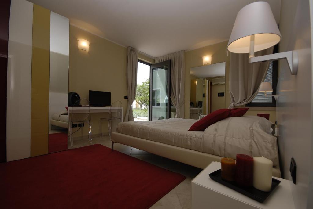 Relais Corte Bergamini Peschiera del Garda Cameră foto